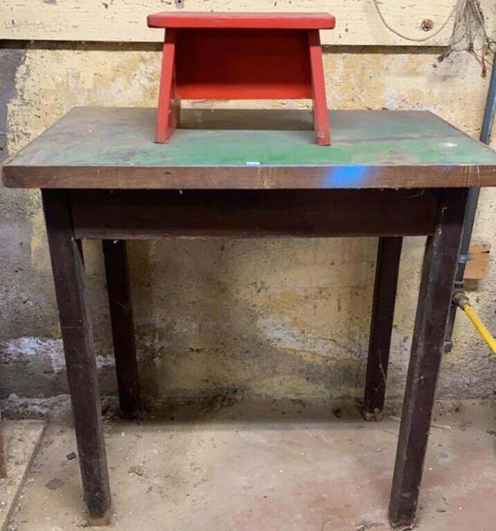 Work Table 30x19x30 & stool
