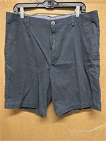 Size 36 Amazon essential men shorts
