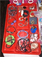 TRAY OF ASST COSTUME JEWELRY
