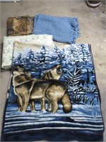 Blanket Lot Large Wolf Blanket , Vtg Blanket  Etc