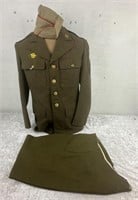 WWII US Army Artillery Officers Uniform