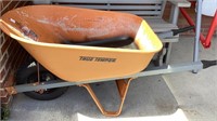 True Temper 6 cu ft metal wheel barrow, flat free