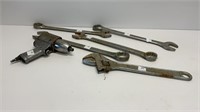 (4) industrial sizes closed end wrenches ranging