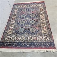 Oriental carpet 63"94"