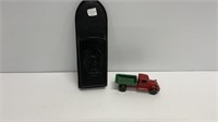 Cast iron match holder and red&green truck
