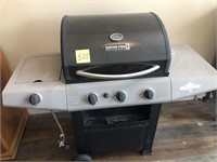 Savor Pro gass grill w/20 lb LP tank