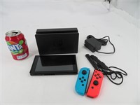Console Nintendo Switch avec avec accessoires