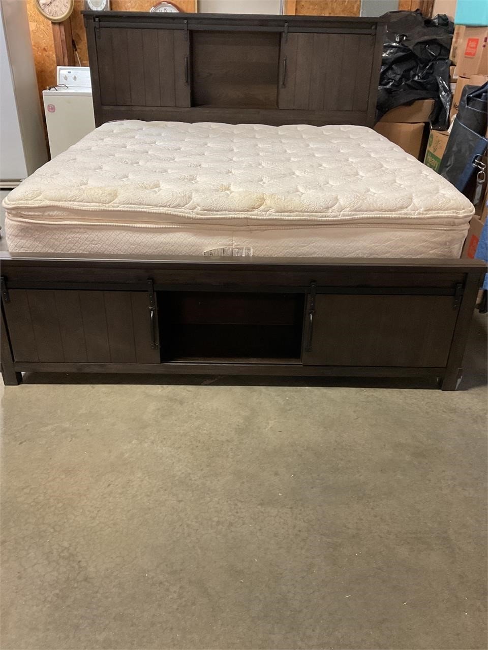 New King Platform Storage Bed w mattress