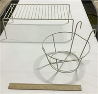 Wire shelf w/ basket
