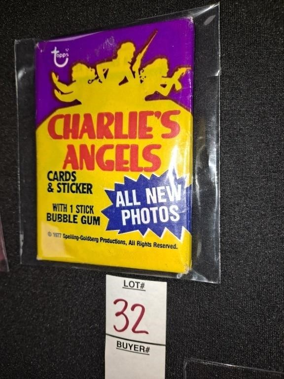 Charlie's Angels cards and six stickers 1977