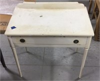Desk - wood/metal 19x32x32