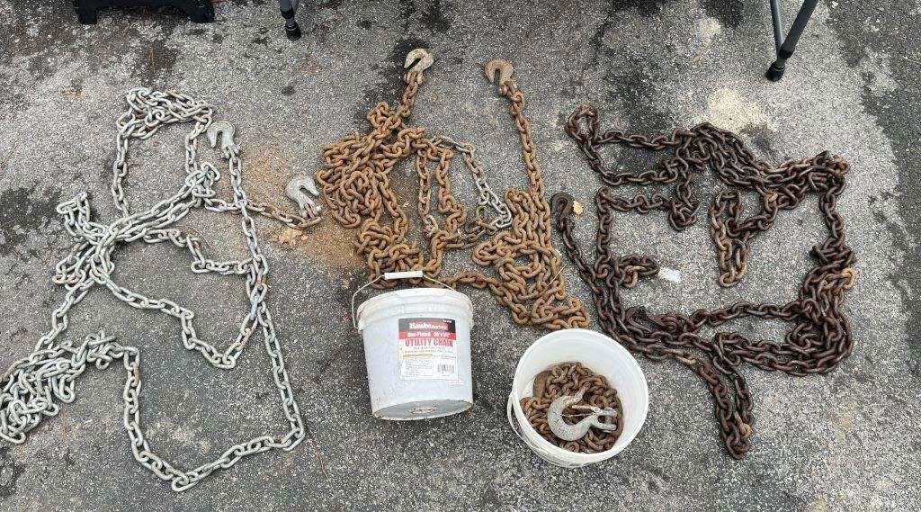 Assorted Chains (Bucket Has Chain in)