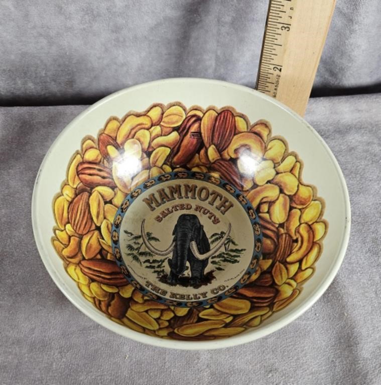 MAMMOTH SALTED NUTS THE KELLY CO. METAL BOWL 5.5"