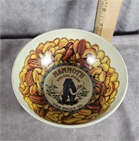 MAMMOTH SALTED NUTS THE KELLY CO. METAL BOWL 5.5"