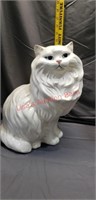 Vintage White Ceramic Cat Persion