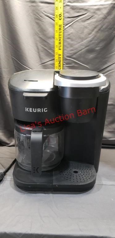 Keurig Coffee Pot/ Pod Machine.
