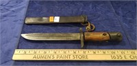 (1) Vintage Bayonet/Knife w/ Sheath
