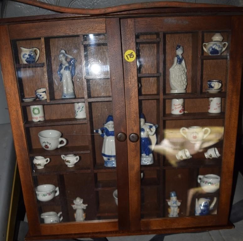 DISPLAY CABINET & TRINKETS