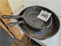 Cast iron pans - lgst 12" d
