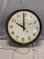 GE 16in Wall Clock (Works)