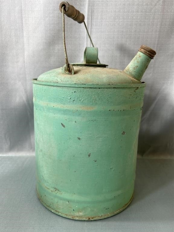 Painted metal galvanized gas can. 10 in.