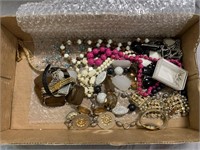 Tray of Assorted Jewelry