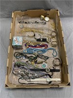 Tray Lot of Assorted Jewelry