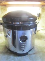 BISTRO WOLFGANG PUCK PRESSURE COOKER - APPEARS