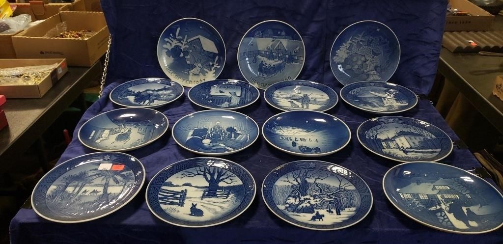 (15) Assorted Collector Plates