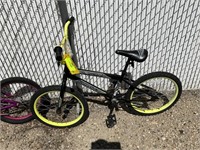 Black + Yellow Huffy Bike