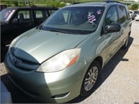 2008 TOYOTA SIENNA--COLD A/C