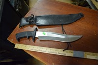 Large Fixed Blade Knife w/ Sheath