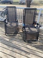 2 deck chairs