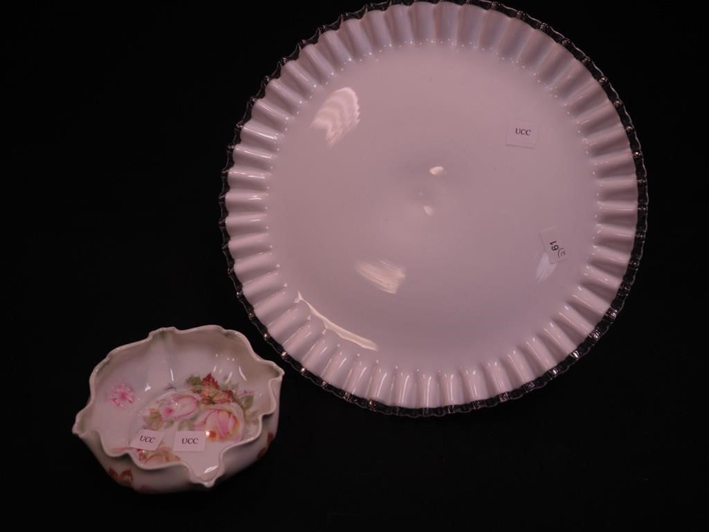 Silver crest milk glass Fenton 13" diameter, 5"