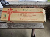 Evergleam 100 Branch 7' Christmas Tree