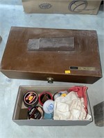 Vintage shoe shine box w/ polish