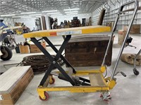 Hydraulic platform cart
