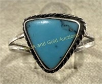 Marked 925 Sterling Silver & Turquoise Ring