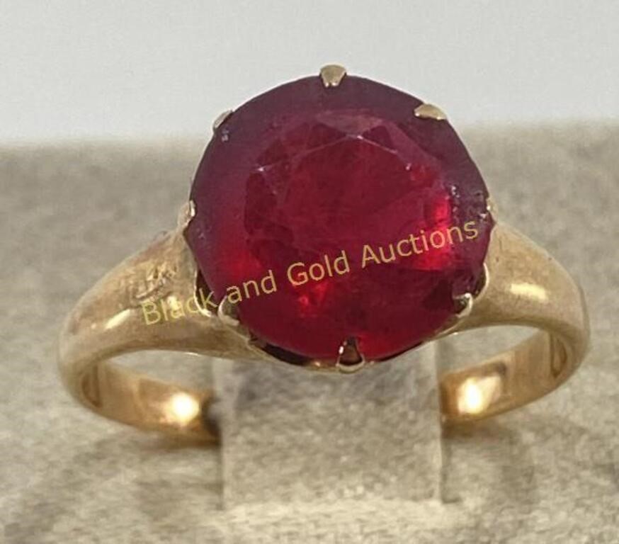 10K Gold Magenta Stone Ring Sz 6