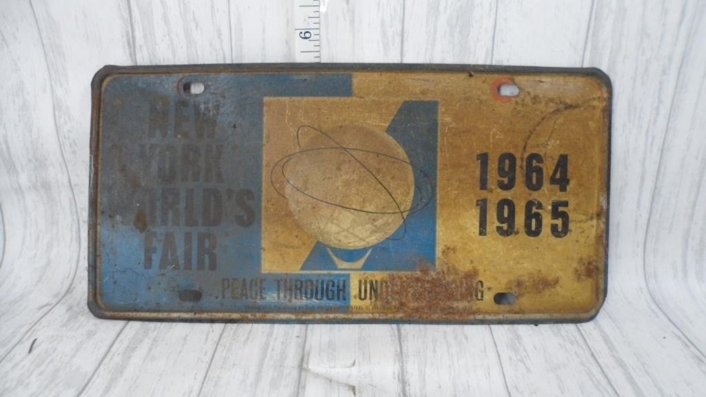 Vintage 1964 New York World's Fair License Plate