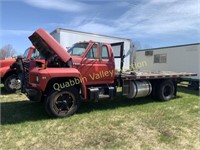 1987 F600 FORD FLATBED TRUCK (P&R)