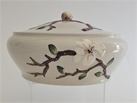VTG ORCHARDWARE EMBOSSED BOWL WITH LID-VERY