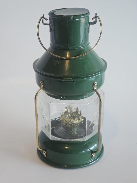 COOL MCM STARBURST GREEN OIL LAMP LANTERN