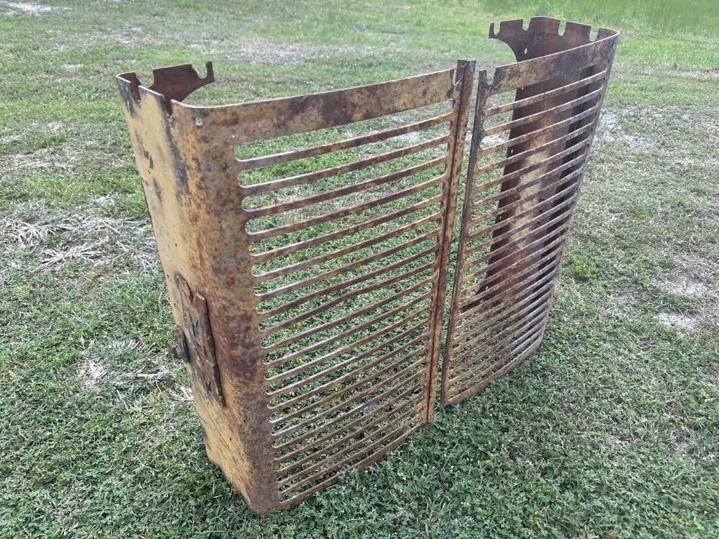 2 Piece MM Tractor Grill