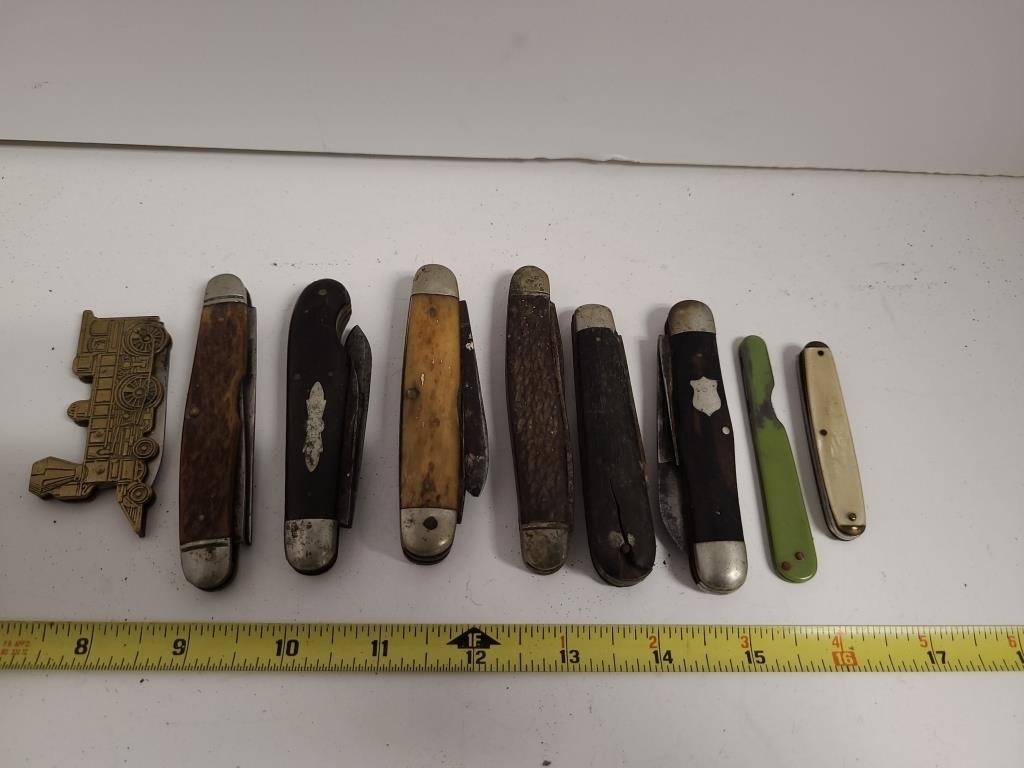 Various Vintage Pocket Knives