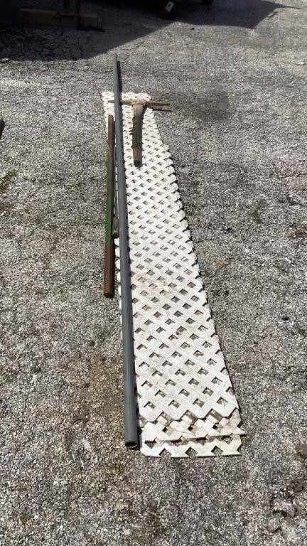6 peices of lattice, pick, metal shaft and 10’