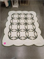 Double wedding ring quilt 79x64