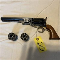 Fili Pietta .36 cal black powder revolver w/.38