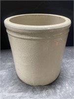 Vintage ceramic crock. 8” diameter x 8.25” tall.