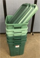 6 Rubbermaid Various Size Storage Totes